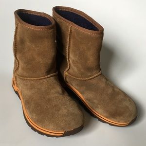 Kids Ugg Boots Size 4